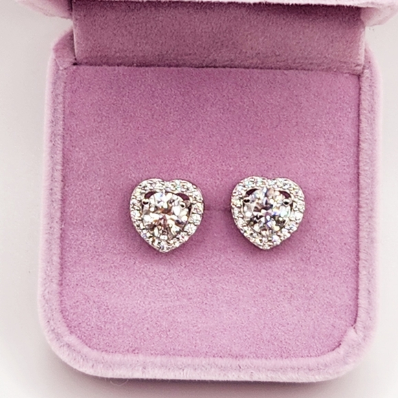 1ct Moissanite Heart Shaped Pave Stud Earrings - Picture 2 of 7